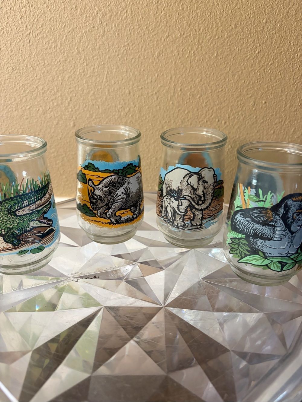 Welches Endangered Species Collectible Glasses Gator Elephant Rhino Gorilla